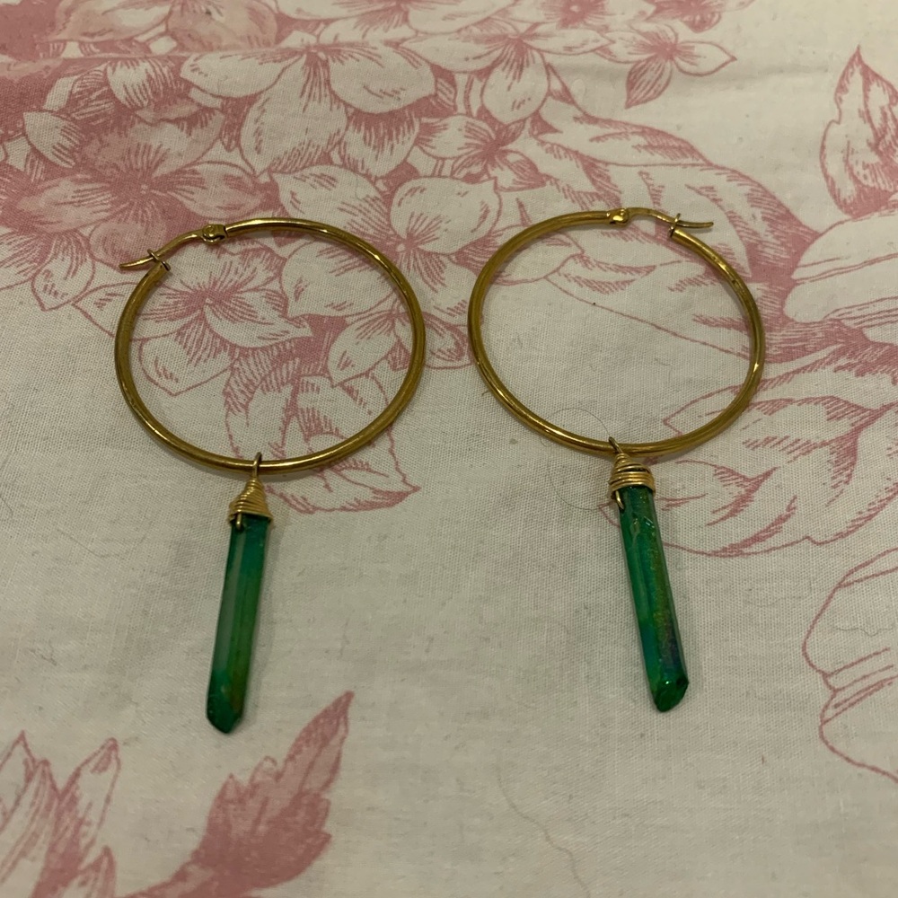 NWOT Medium Size Crystal Earrings
